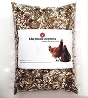 Chicken Treat - Dried mealworms and Seed Mix.