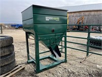 STOCKMANS CHOICE LG3000 FEED TOTE