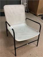 Mesh accent lounge chair