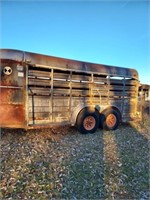 (T) 1988 livestock trailer