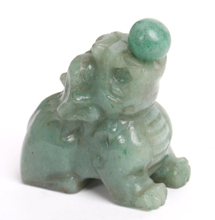 Antique Chinese Jade Foo Lion Snuff Bottle | Live and Online Auctions ...