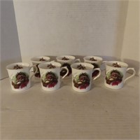7 pc China Christmas mug set