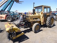 Sims Ford 4400FL Tractor