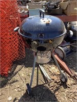 Weber Charcoal Grill (good condition)