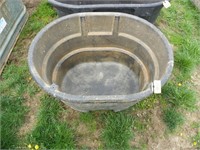 Rubbermaid water tank approx 65 gallon