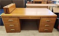 Solid Oak Wood Desk - approx. 60”x 34”x 30in Tall