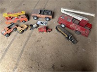 Assorted toy trucks - 8 items