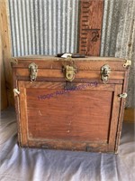 WOOD CASE WITH INSIDE DRAWERS, 12 X 19.5 X 17.5"T
