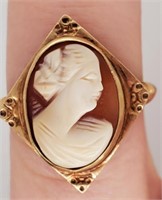 10 Kt. Gold Cameo Ring