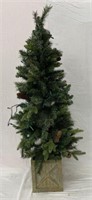 AMH4237/F4 Artificial Christmas Tree
