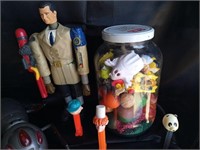 VINTAGE 80S TOYS AND PEZ COLLECTIBLE JARS