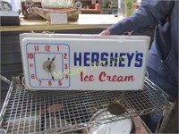 1960s HERSEYS ICE CREAM CLOCK NEEDS WORK