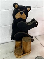 Wooden bear decor