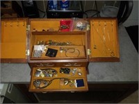 Jewelry box out of storage
