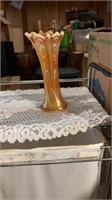 9” sloped fanned vase