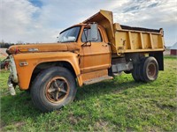 Ford 700 dump truck "Not Running" Does have Title.