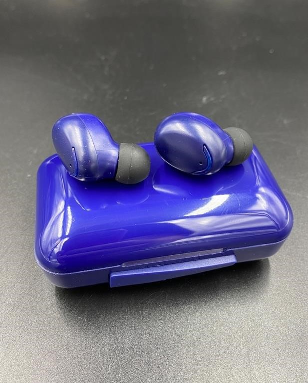 New Blue Bluetooth Headphones w/ Charging Dock