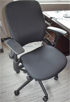 STEELCASE"LEAP" EXECUTIVE CHAIR