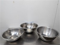 STAINLESS STEEL 11" MIXING BOWLS