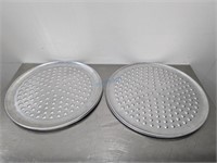STAINLESS STEEL DIMPLE PIZZA PAN 2 X 16" &  2 X 17