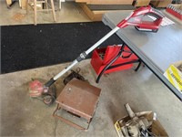 TORO BATTERY TRIMMER AND BIRDHOUSE