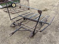 SMALL SQUARE BALE STOOKER, 15 BALE CAP