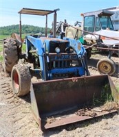 4000 FORD TRACTOR - 5,057 HOURS - DOES NOT RUN