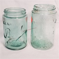 Antique Boyds 4.5" Jar & Mason's 5-1/8" Jar