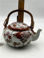 Vintage Floral Chinese Teapot Bamboo Handle
