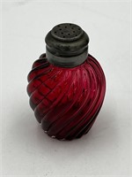 Antique cranberry swirl pepper shaker