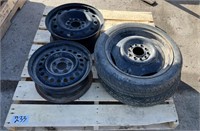 Pallet with 2 Temporary Spare Tires T125/80D16