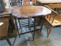 ANTIQUE WITH STRETCHER BASE TABLE