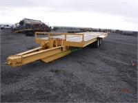 1982 Bucko Tandem Axle Tilt Deck Trailer 32'