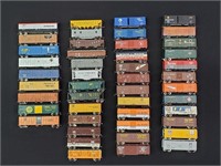 46 N Scale Loose Box Cars