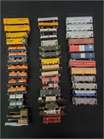 45 Piece Loose N Scale Rolling Stock