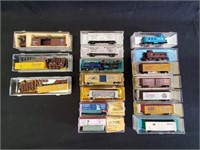 (17)  N Scale Train Cars In Cases