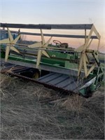 John Deere (JD) 800 14' Swather