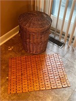 Wood mat & hamper