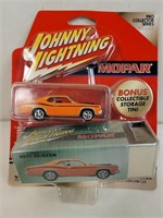 Johnny Lightning Mopar 1971 Duster