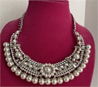 simulated Pearl, Austrian Crystal Necklace (20