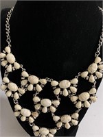 White howlite silvertone statement necklace(18 in)
