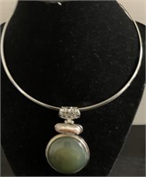 Keshi peal silvertone pendant with a choker
