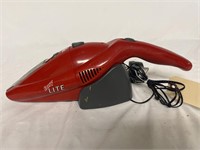 Dirt Devil hand Vaccum (plugged in charging light