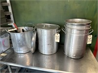 Assorted Stock Pots & Deep Fryers