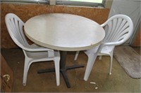 round restaurant table formica top.