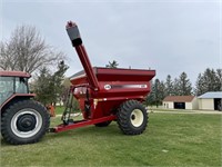 J&M 620 Grain Cart