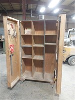 lockable tool cabinet