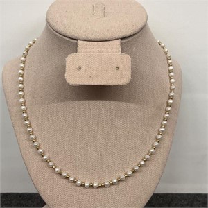 Beautiful Pearl Necklace Marked 14k
