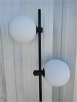 New Stand Lamp With Globes