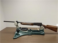Remington The Sportsman 12 gauge semi auto shotgun